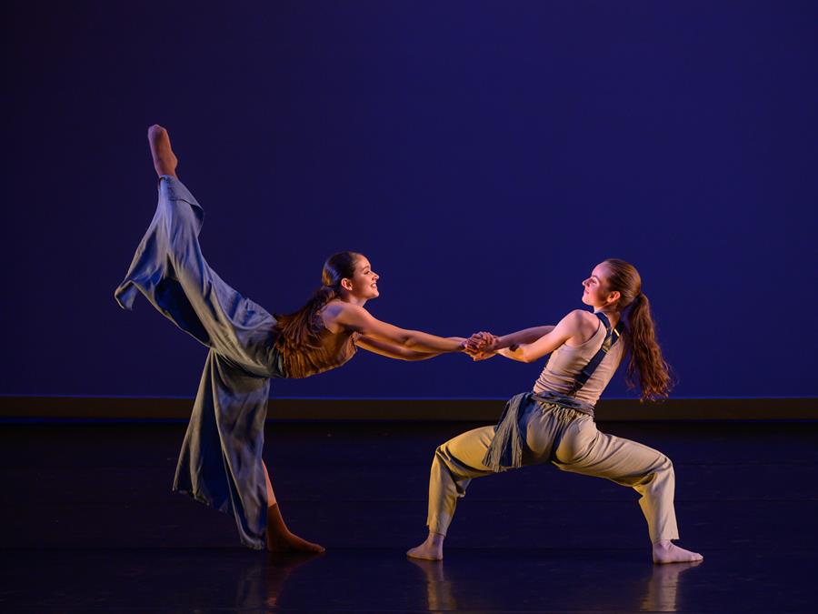 Dance Ensemble Performance Photo by Johanna Austin